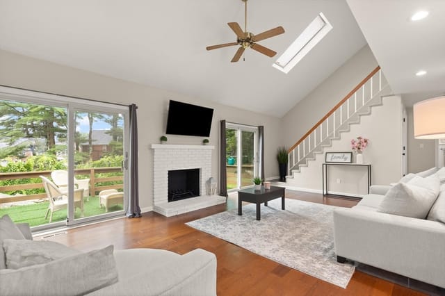 3-bed Condo at 138 Copperwood Dr # 138, Stoughton