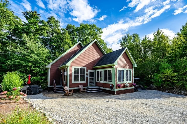2-bed Condo at 17 Lazy Day Dr # 17, Westford