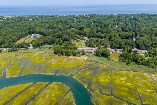 0-bed Commercial at 578 Route 6a, Sandwich