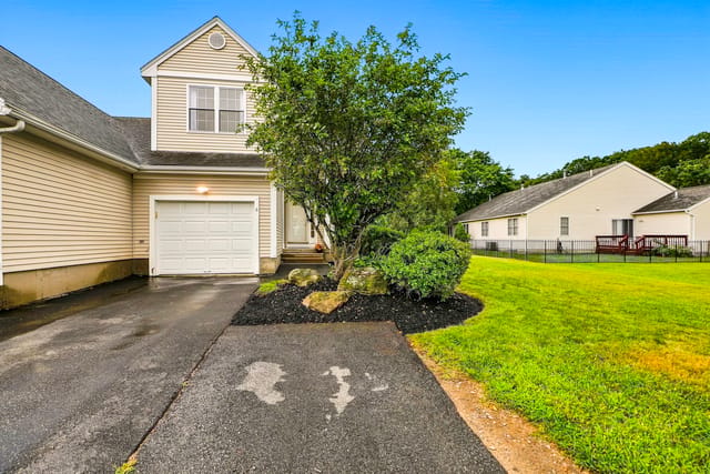 3-bed Condo at 6 Tern Dr # 6, Shrewsbury