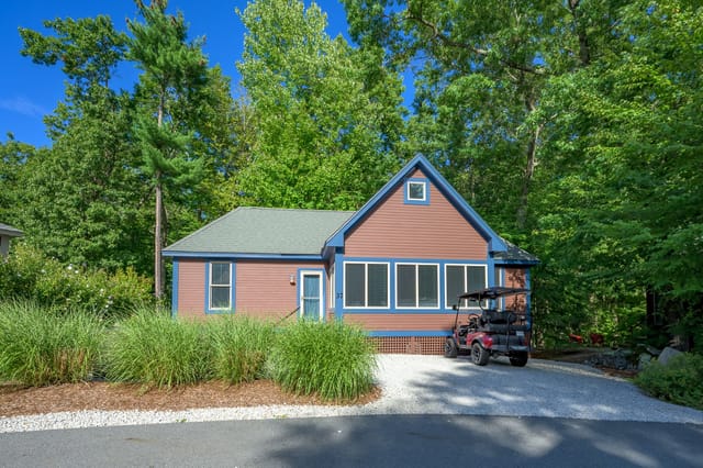 2-bed Condo at 37 Fox Run # 37, Westford