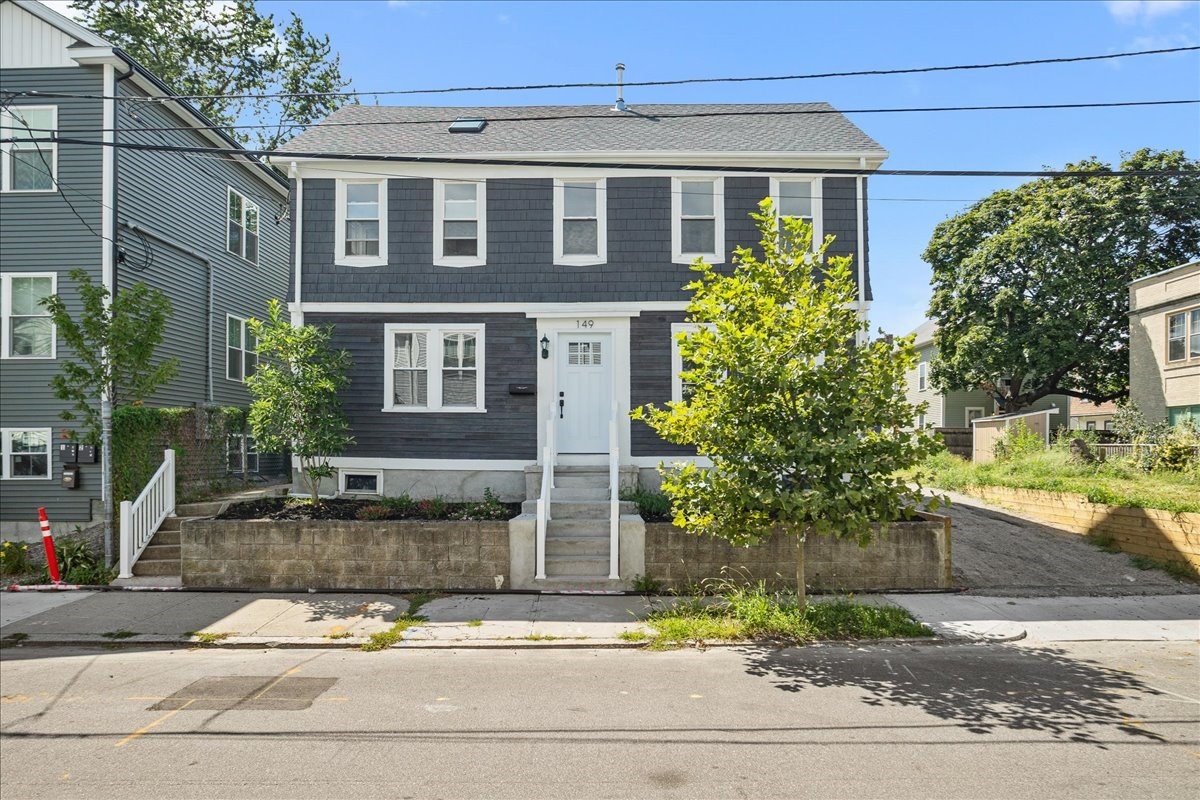 6-bed Multi-Family at 149 Burnside Street, Providence