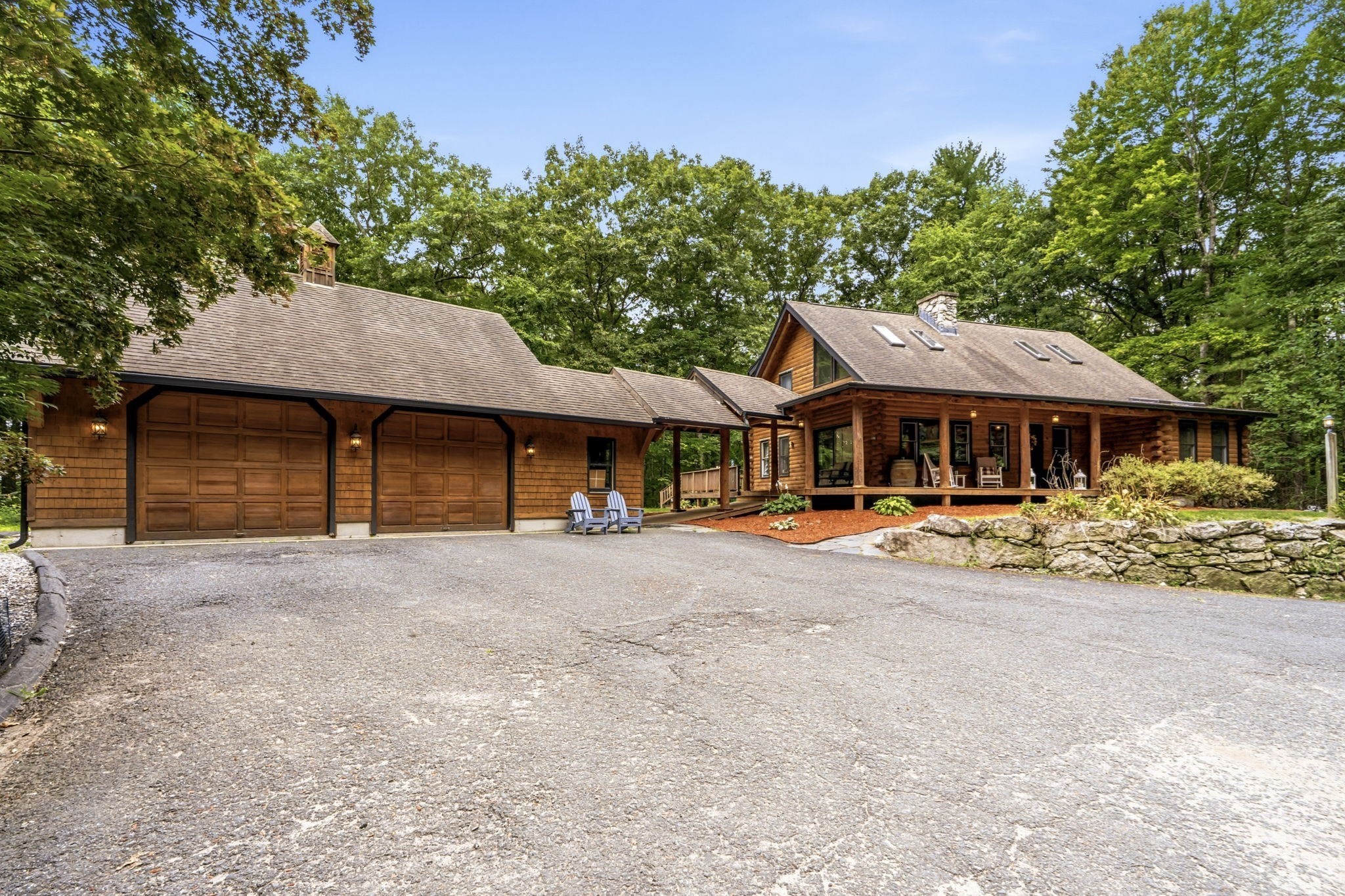 3-bed Single Family at 82 Crooked Ledge Rd, Southampton