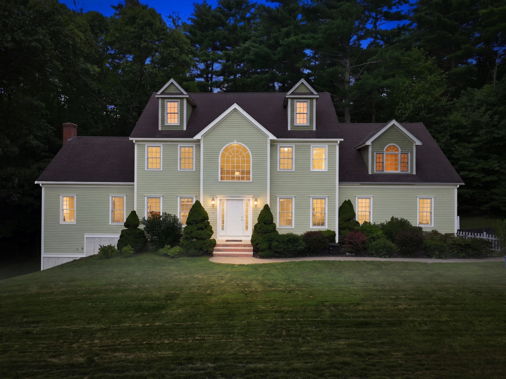 Casa Unifamiliar de 4 quartos em 27 Juniper Road, Upton