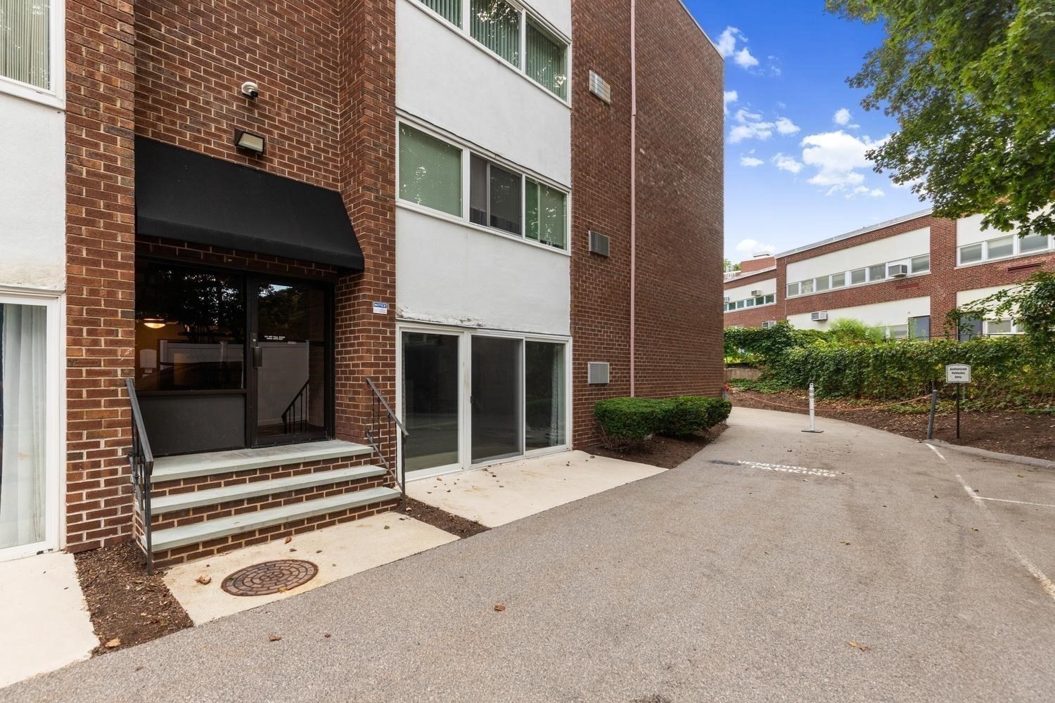 Condominio de 2 habitaciones en 31 Jones Ter # 6, Stoughton