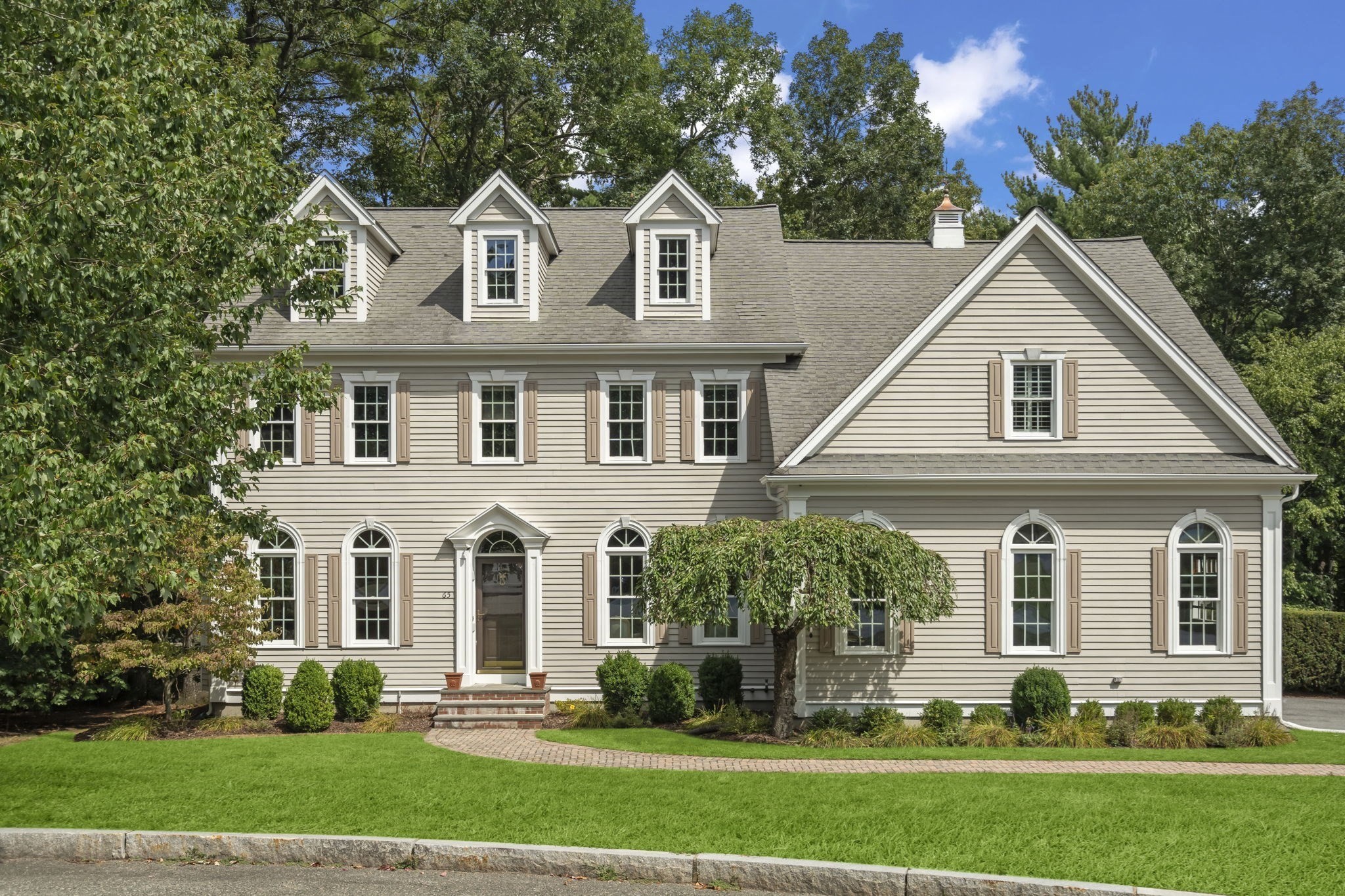 4-bed Single Family at 65 Deerpath Road, Dedham