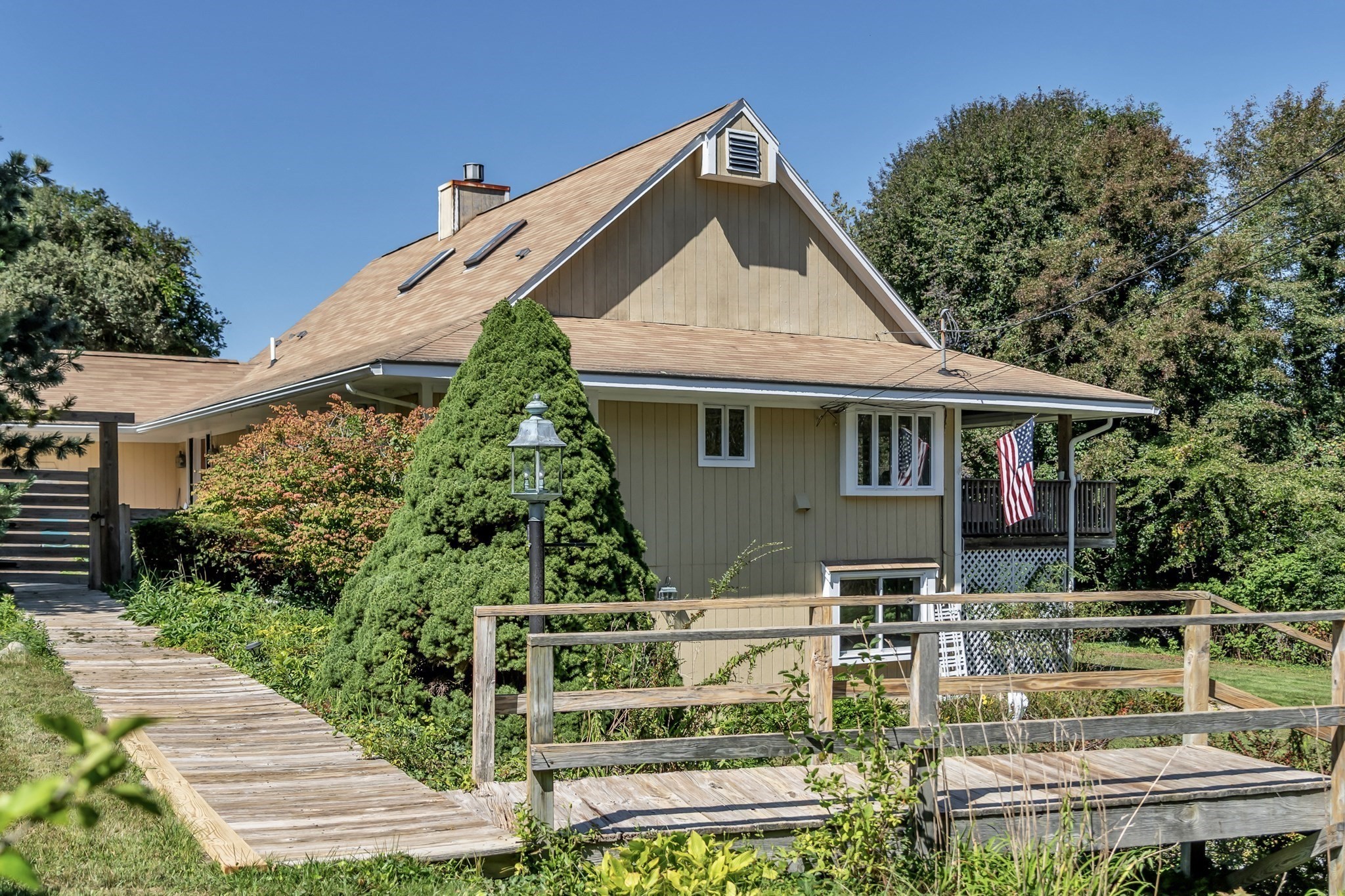 3-bed Single Family at 26 Dwight Rd, Marshfield
