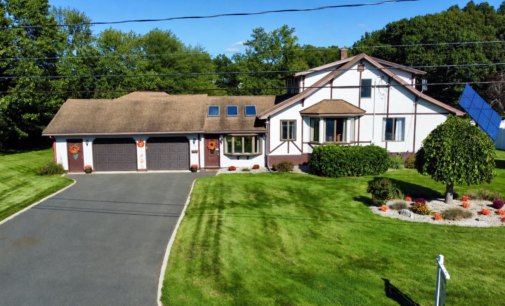 3-bed Single Family at 122 Haviland St, Ludlow