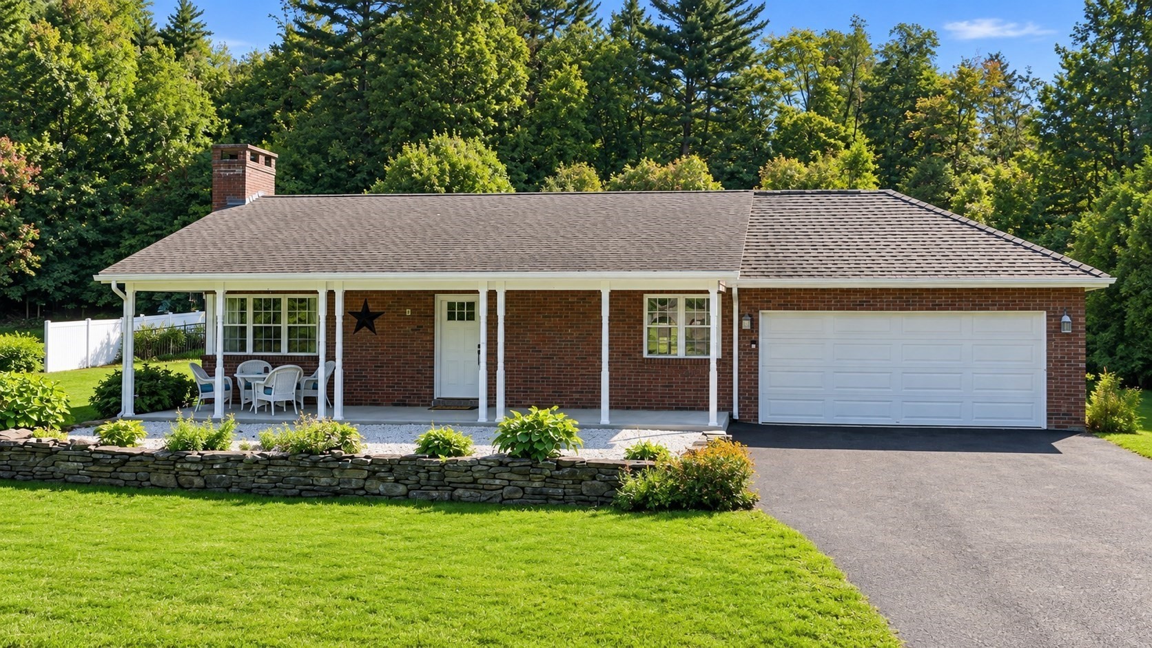 3-bed Single Family at 146 Huntington Rd, Russell