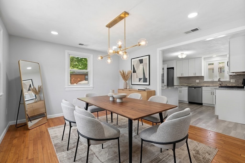 Casa Unifamiliar de 4 quartos em 2 Ash St, Amesbury