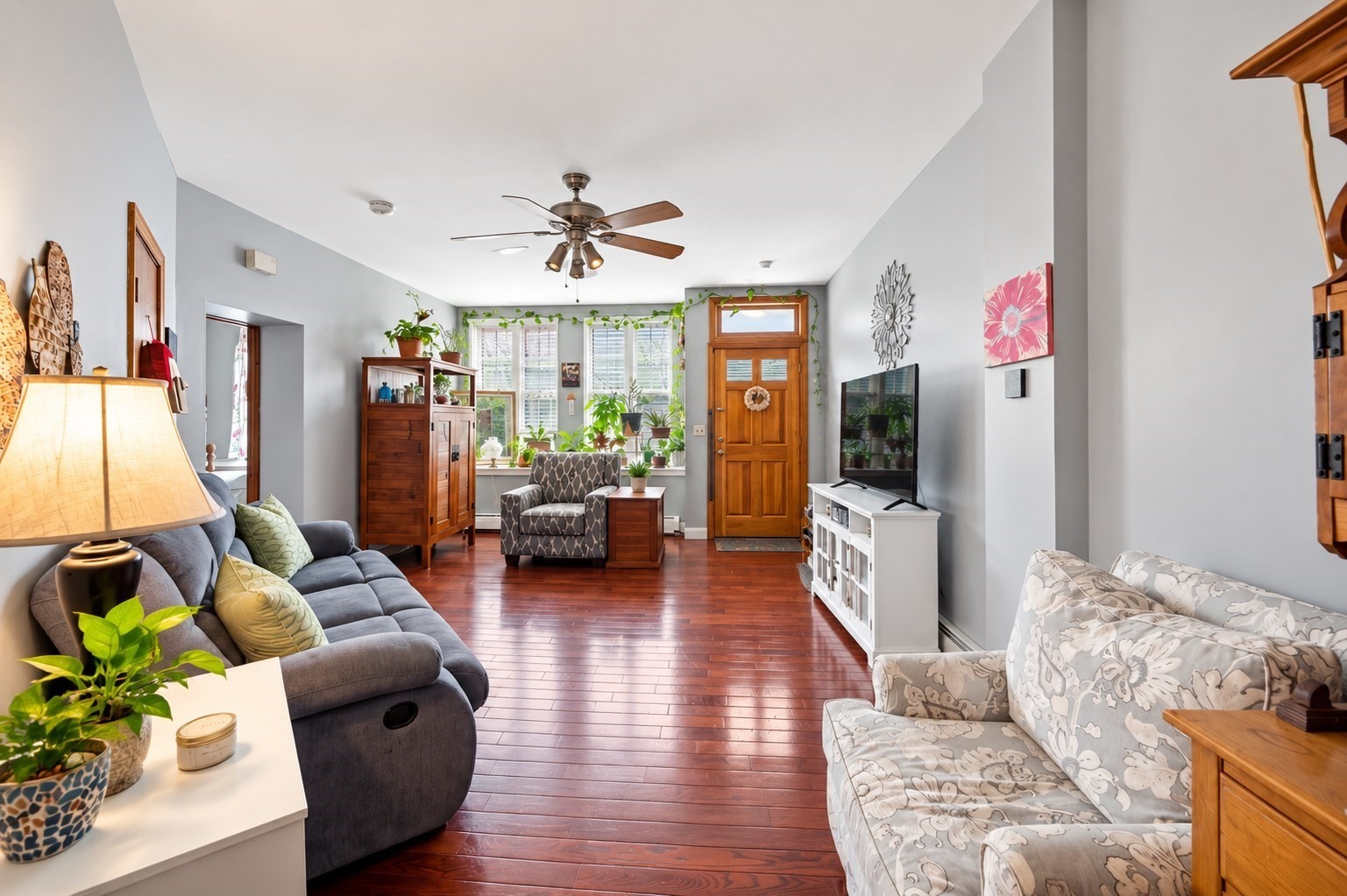 Condomínio de 1 quartos em 157 Winnisimmet St # 1D, Chelsea