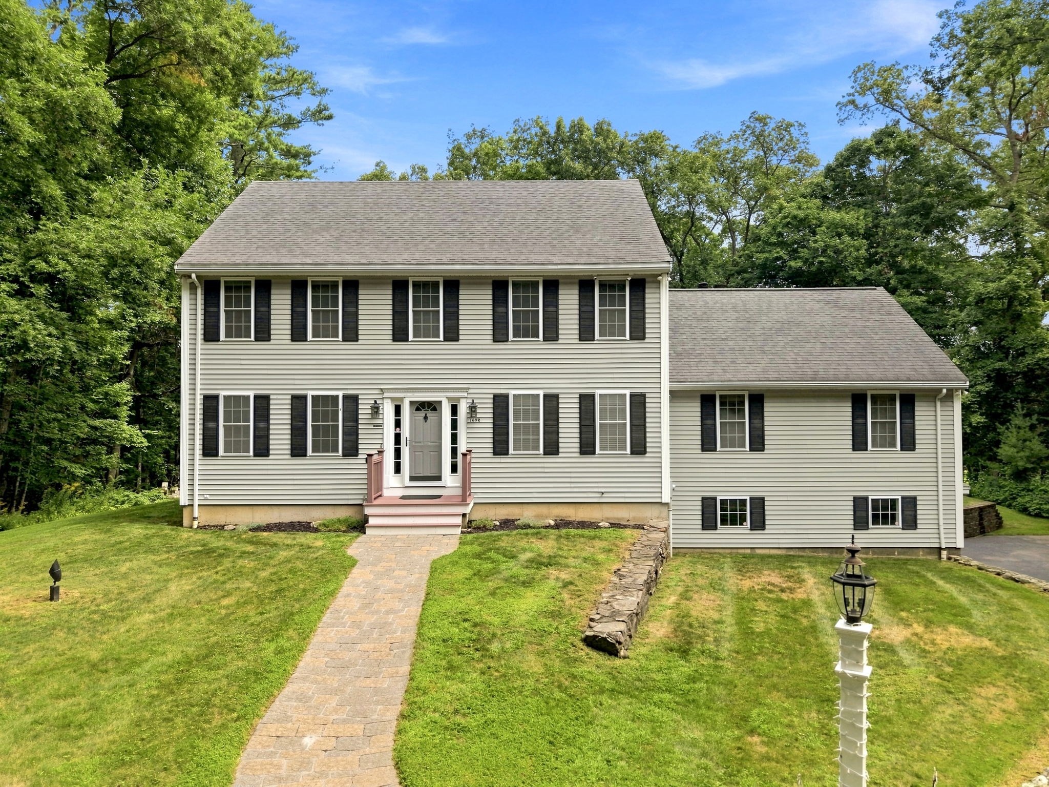 4-bed Single Family at 169R Nelson, Georgetown