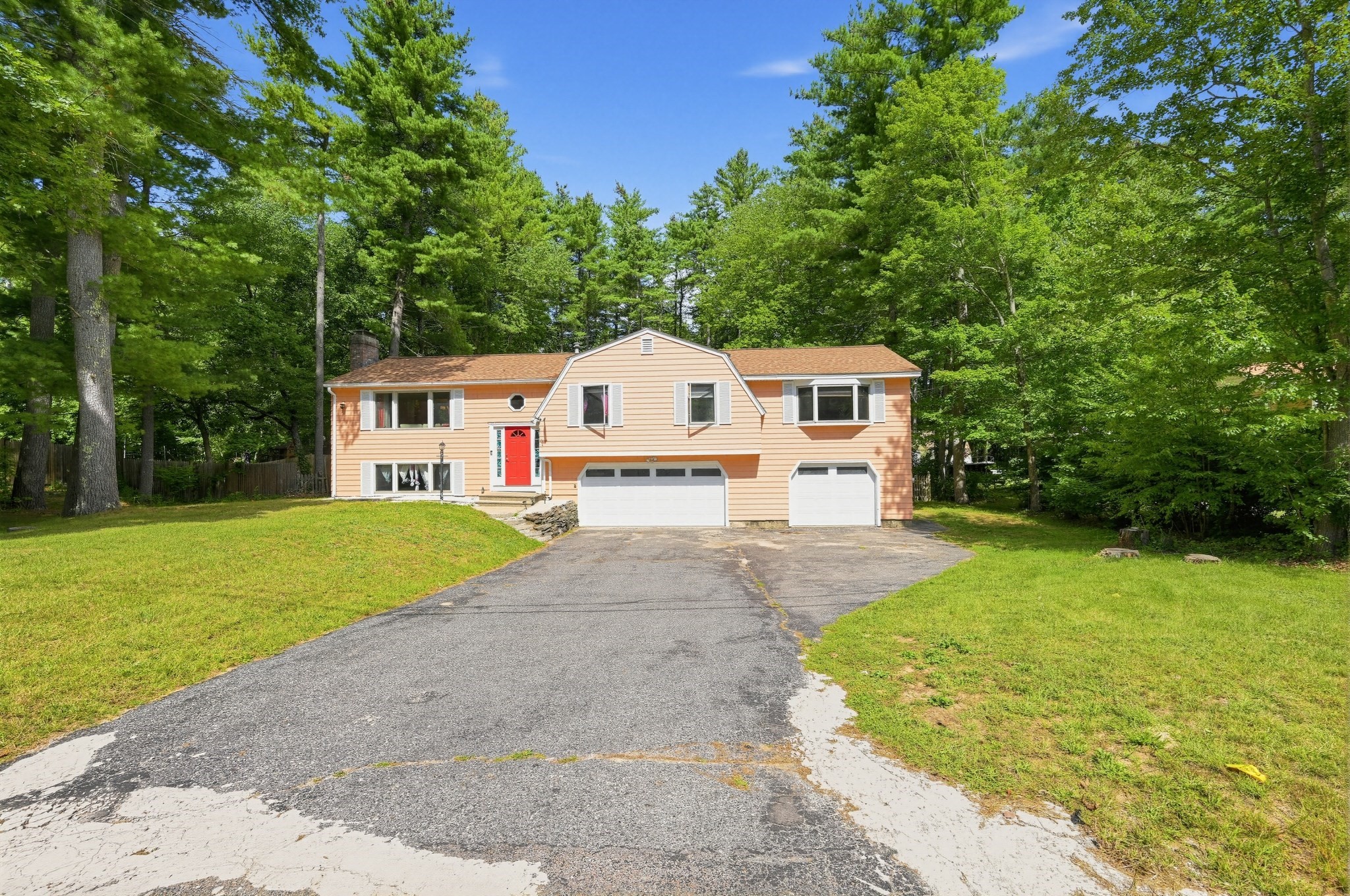 3-bed Single Family at 7 Balsam Dr, Townsend