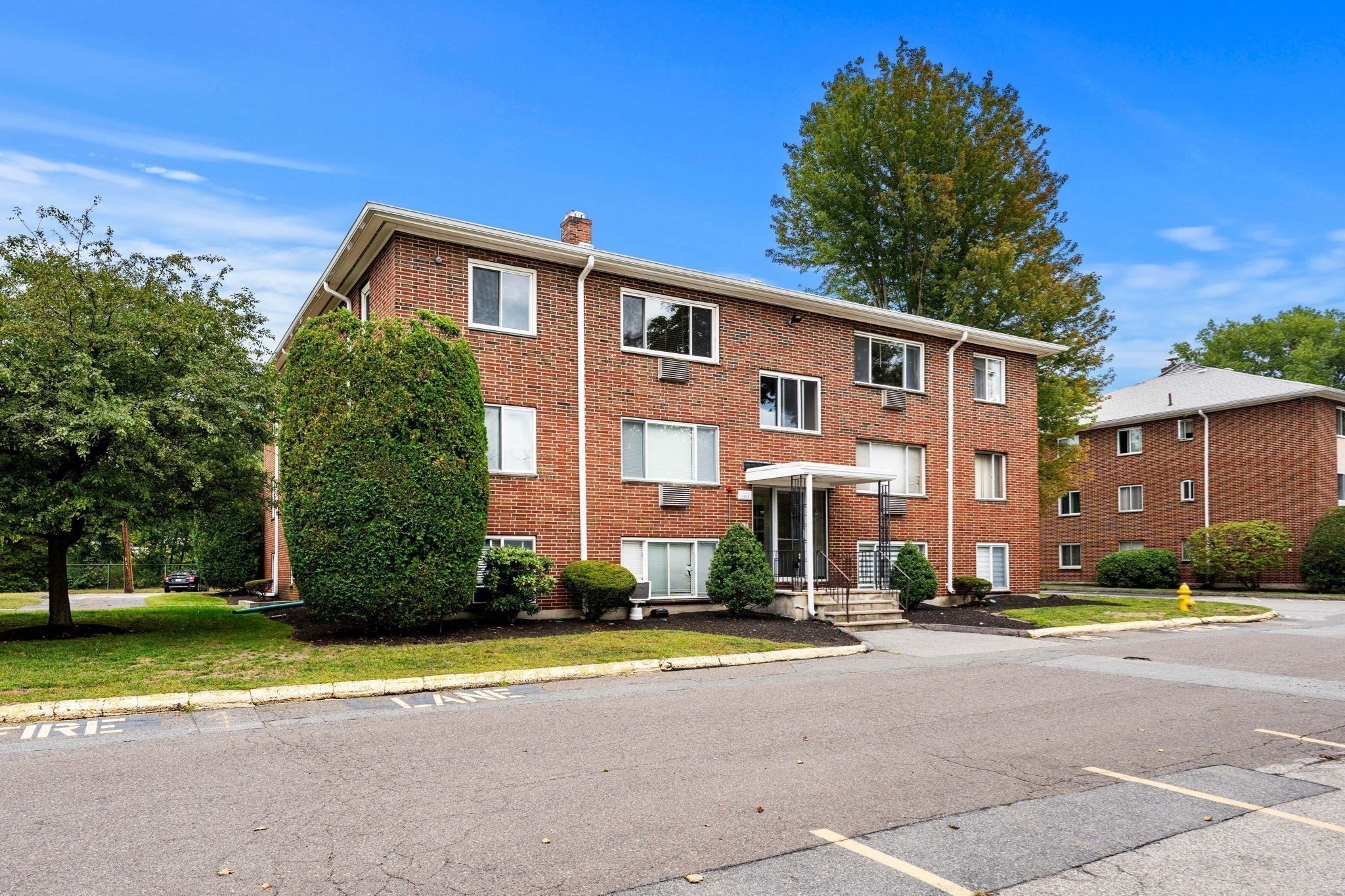 1-bed Condo at 3 Albert Dr # 11, Woburn