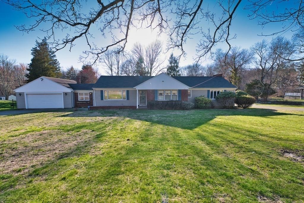 3-bed Single Family at 222 Blossom Road, Westport