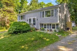 Multifamiliar de 4 quartos em 3837-3839 Main St, Brewster