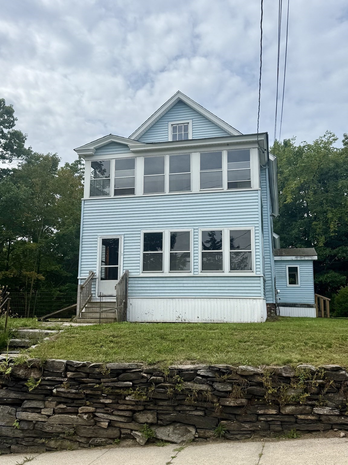 Casa Unifamiliar de 4 quartos em 2 Gunn St, Erving