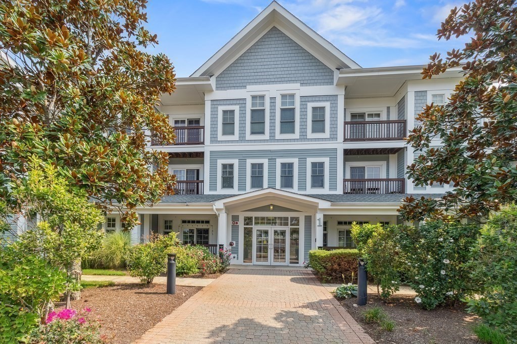 2-bed Condo at 501 Commerce Dr # 1210, Braintree