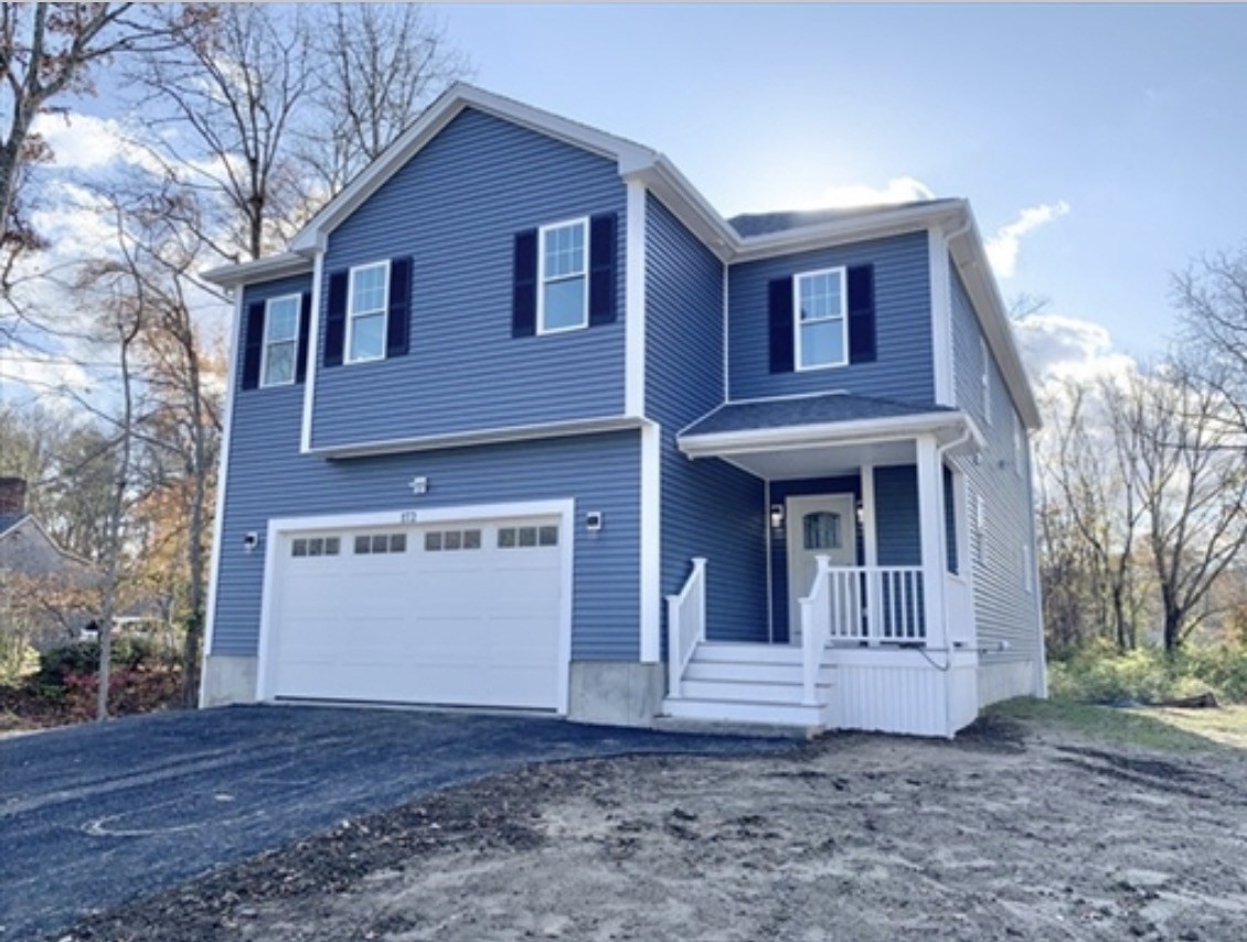 4-bed Single Family at 8 Morses Ln, Acushnet