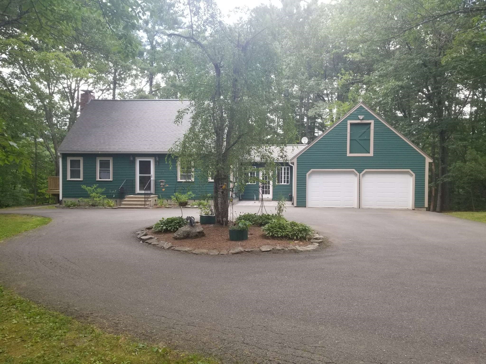 4-bed Single Family at 357 Page St, Lunenburg