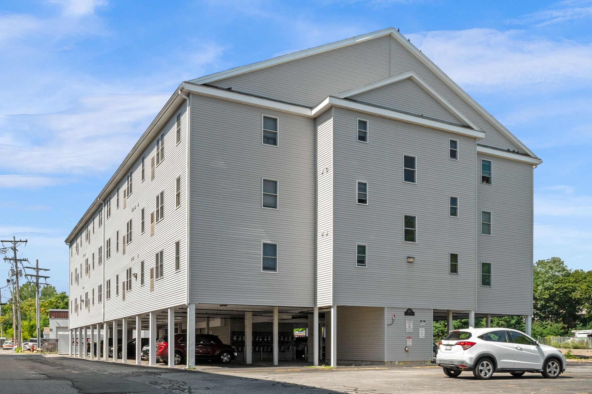 2-bed Condo at 107 Foster St # 304, Peabody
