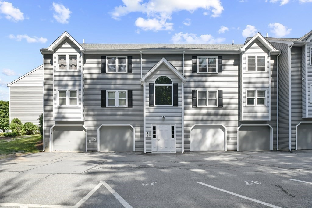 2-bed Condo at 74 Tennis Plaza Road # 38, Dracut