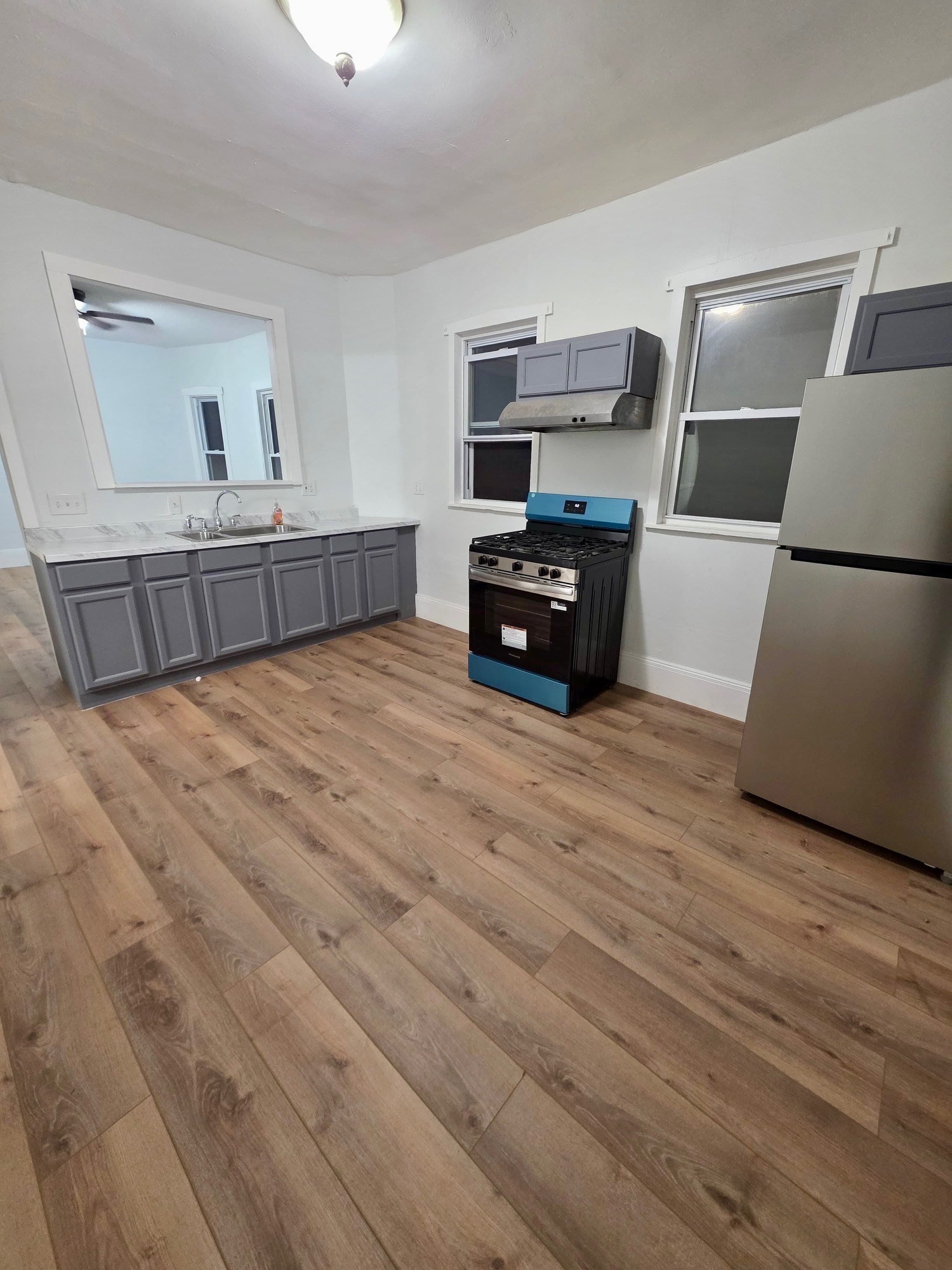 Multifamiliar de 11 quartos em 128 Shurtleff St, Chelsea