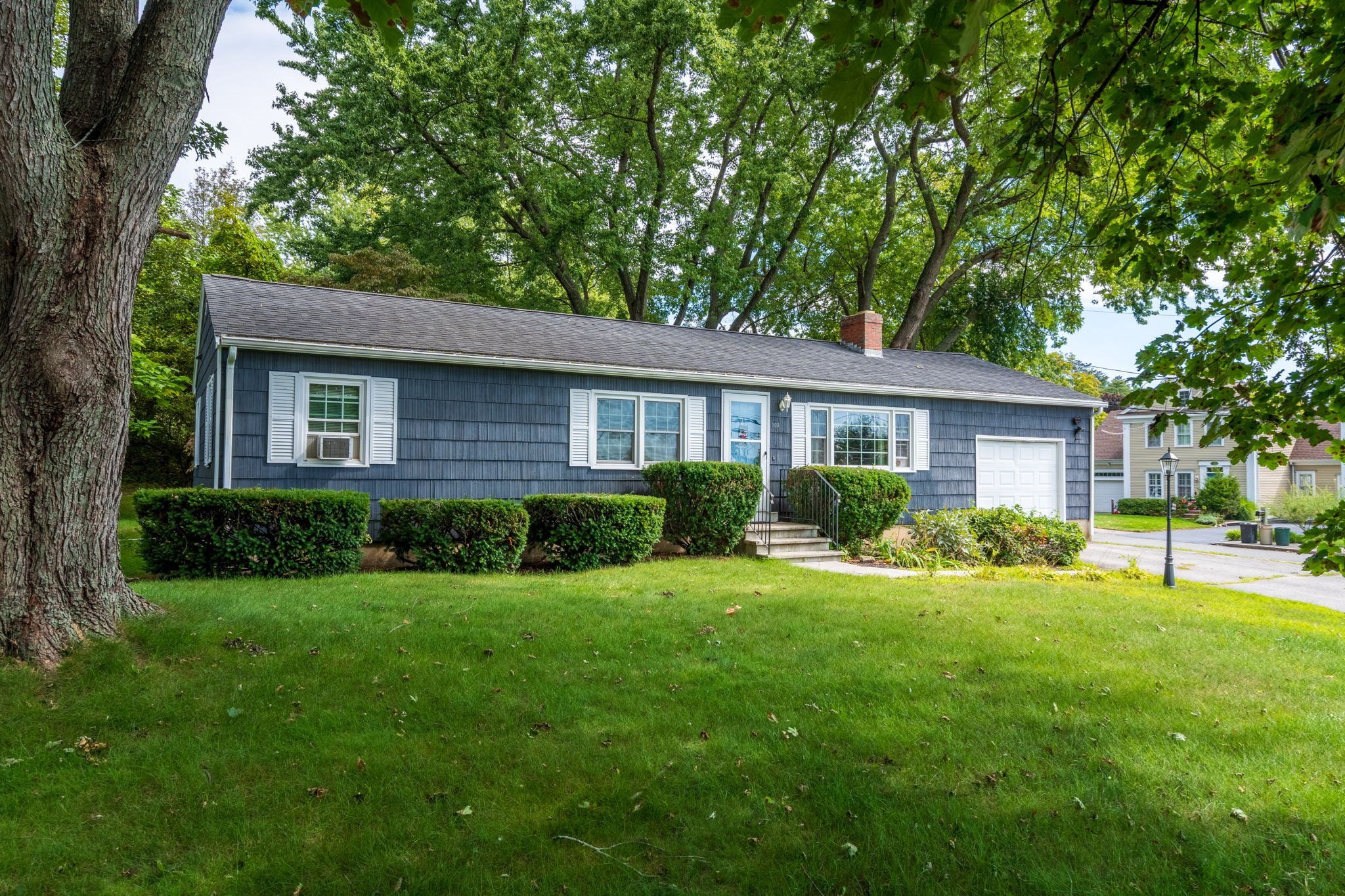 3-bed Single Family at 100 Low St, Newburyport
