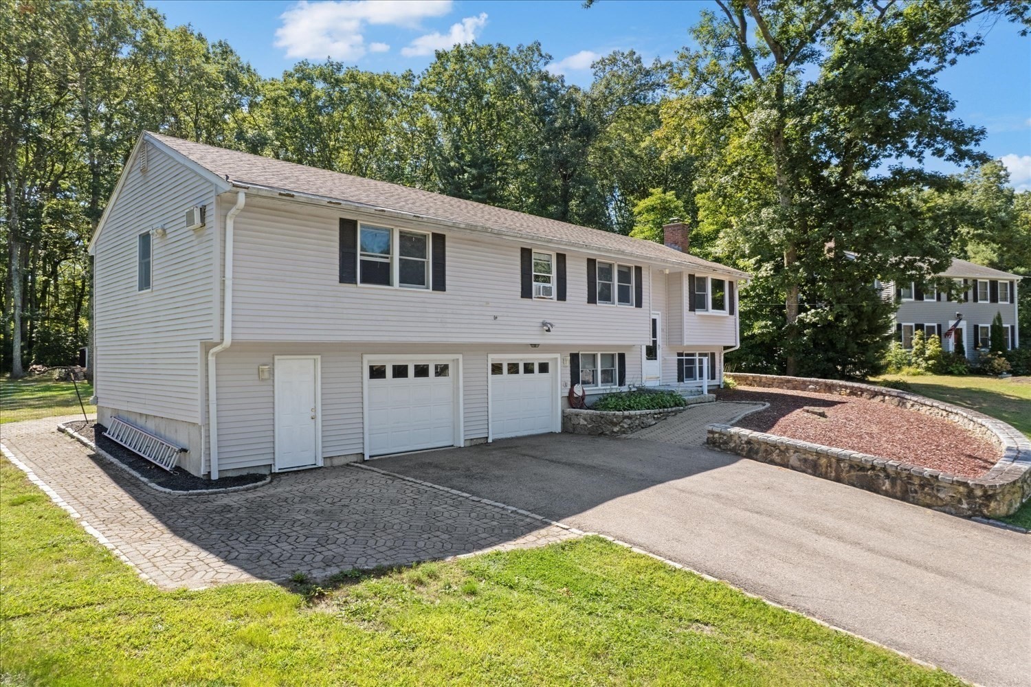 4-bed Single Family at 59 Southgate Rd, Franklin