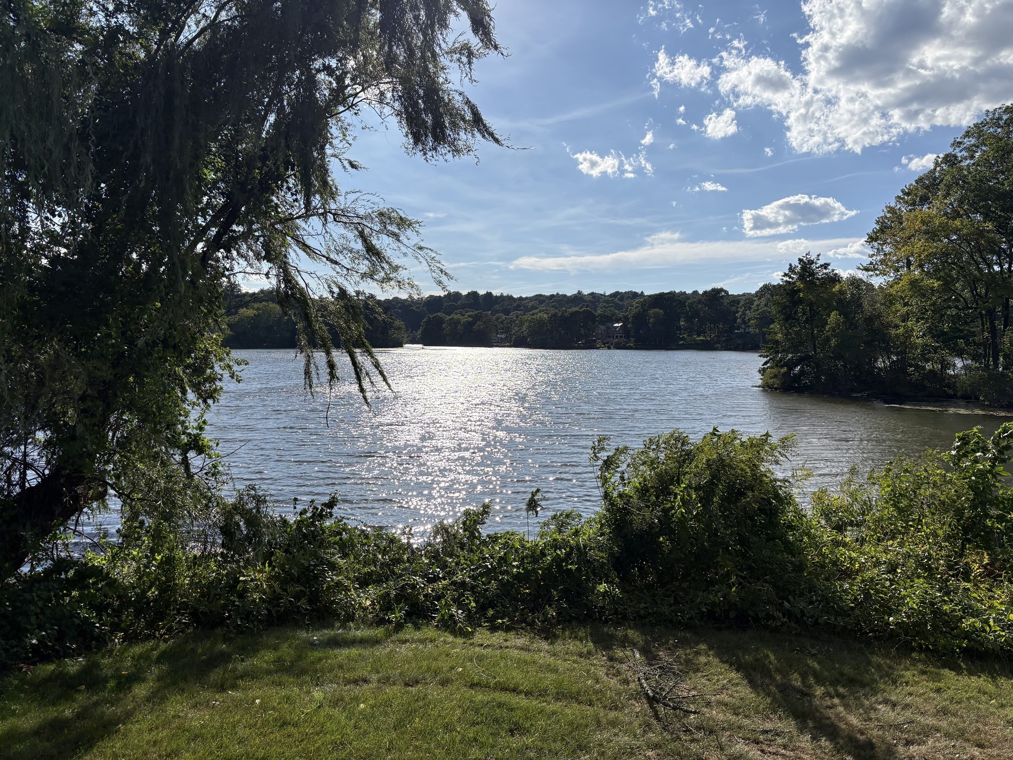 6-bed Single Family at 7 Lakeview Terrace, Winchester