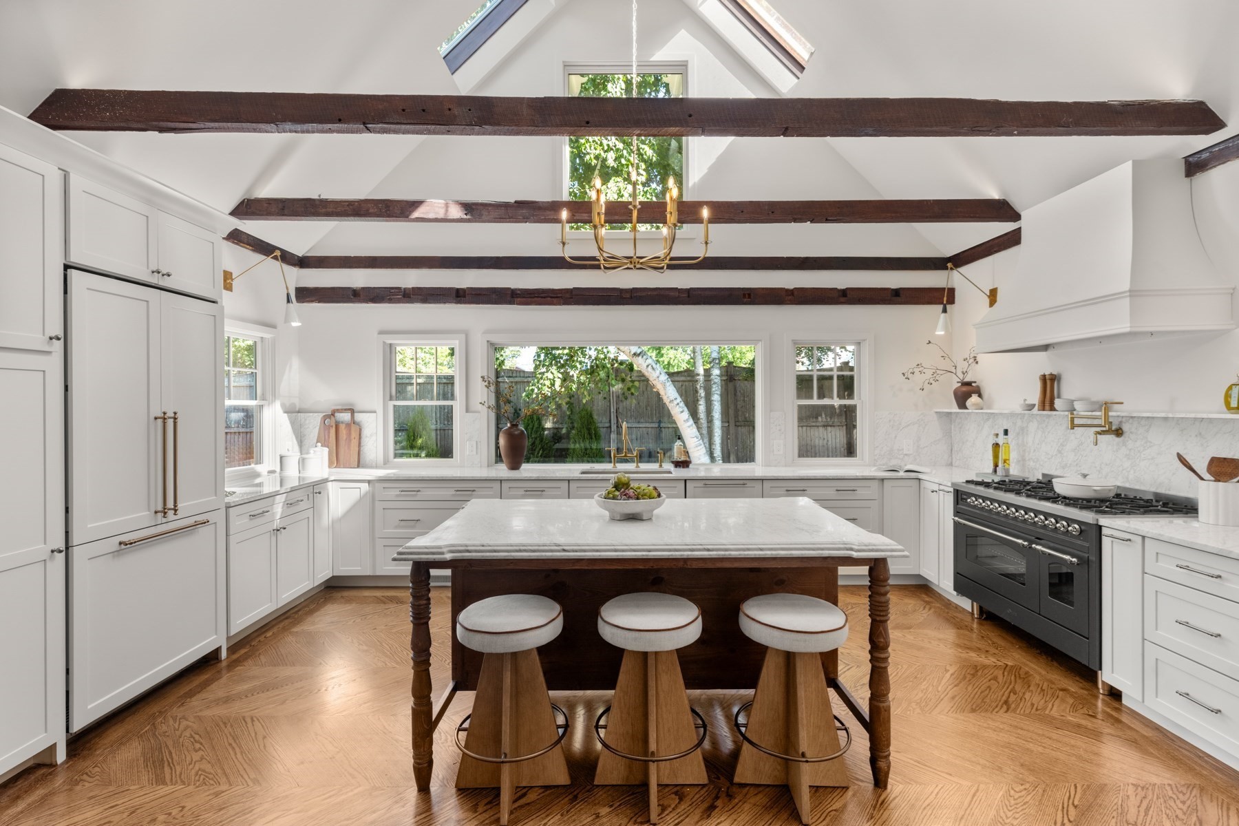 Casa Unifamiliar de 4 quartos em 92 Old River Place, Dedham