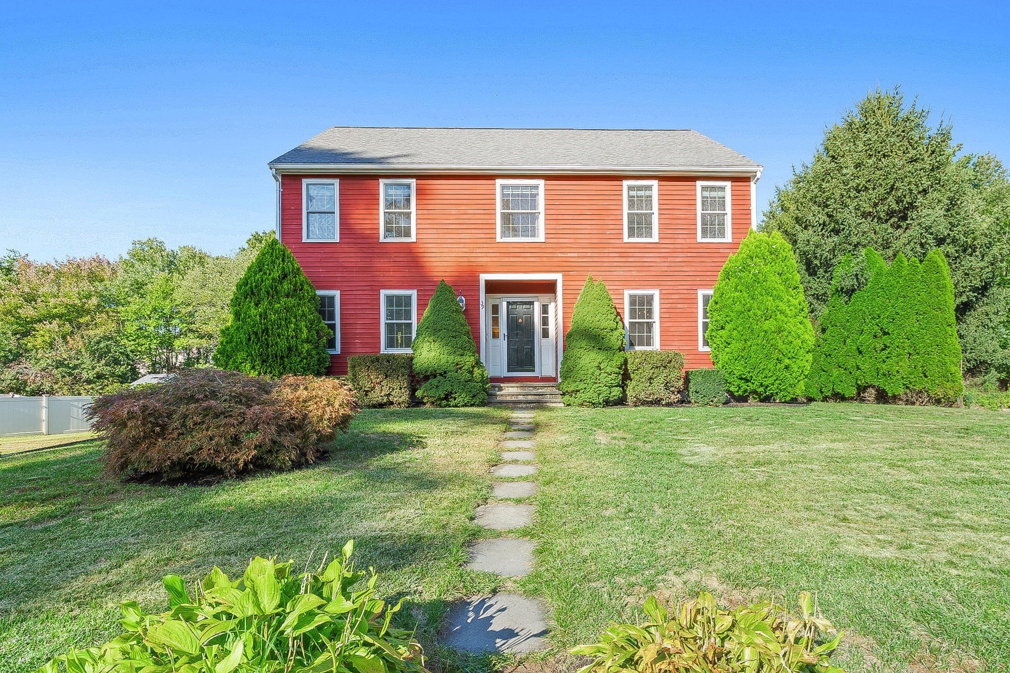 4-bed Single Family at 39 Harriman Road, Hudson