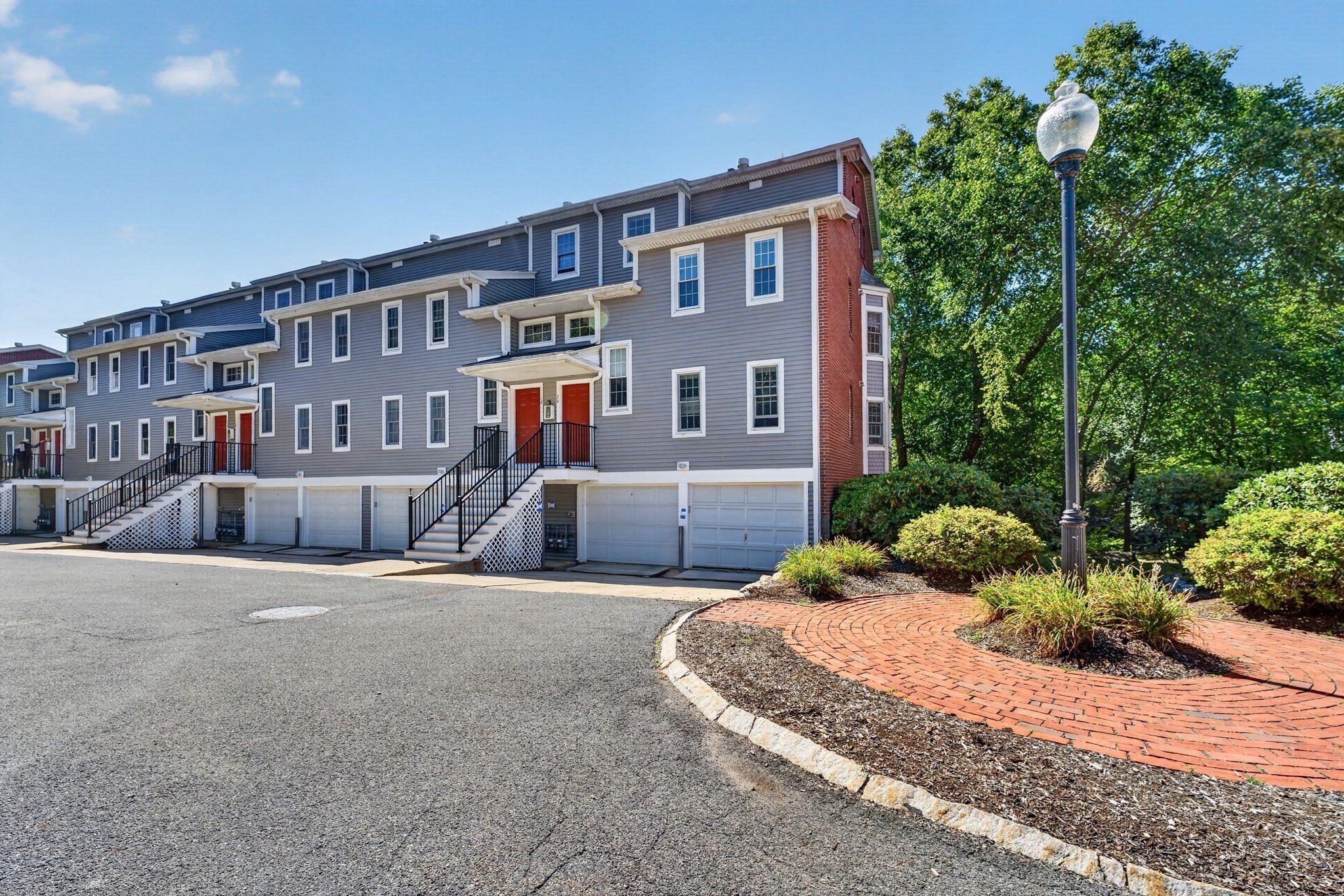 Condomínio de 2 quartos em 20.0 N Stone Mill Dr # 1026, Dedham