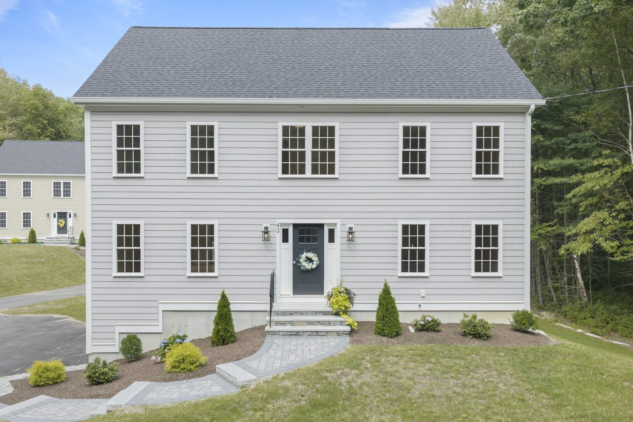 4-bed Single Family at 43 Martin Rd, Douglas