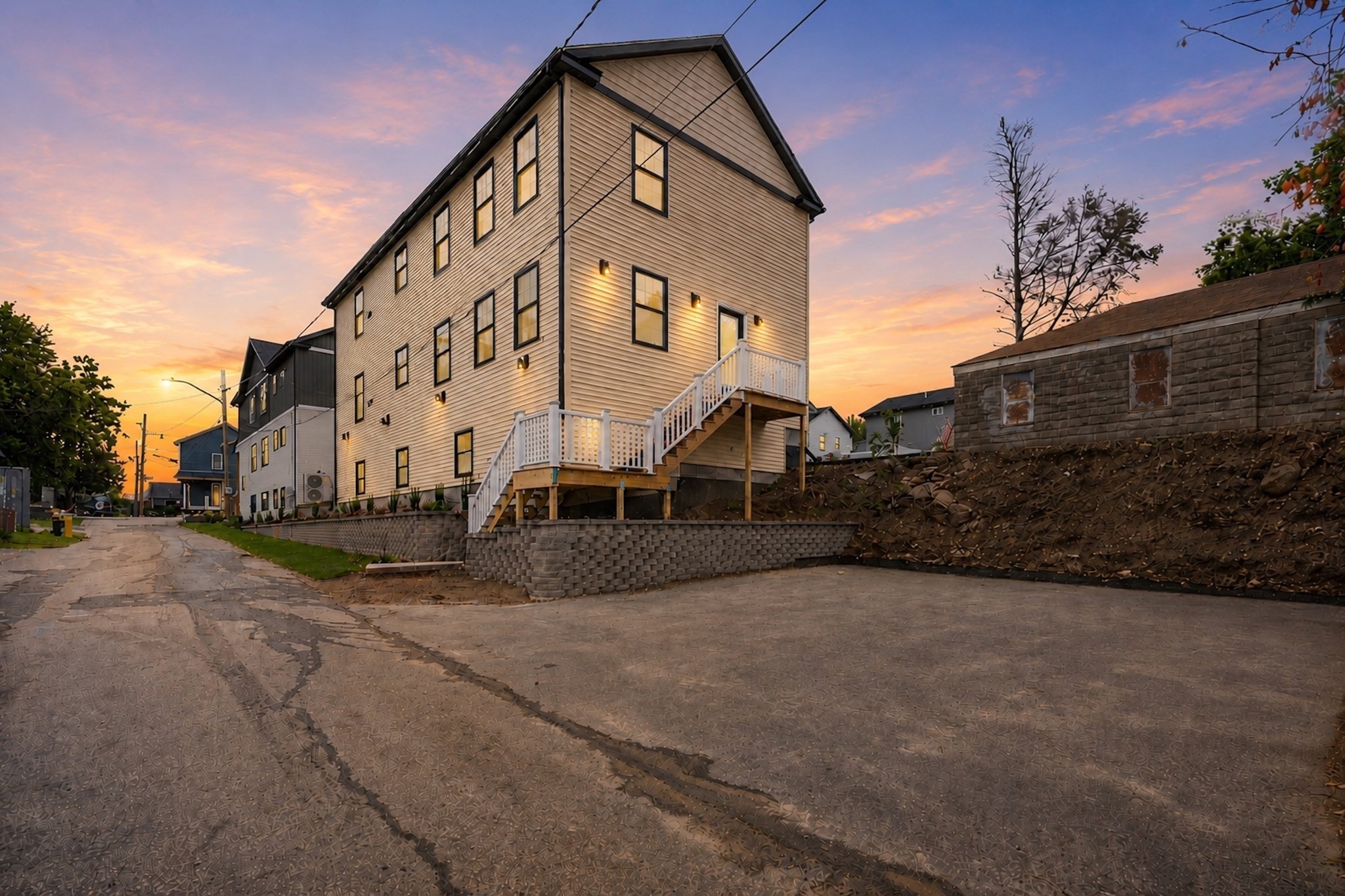 Multifamiliar de 6 quartos em 10 Buffalo Ct, Providence