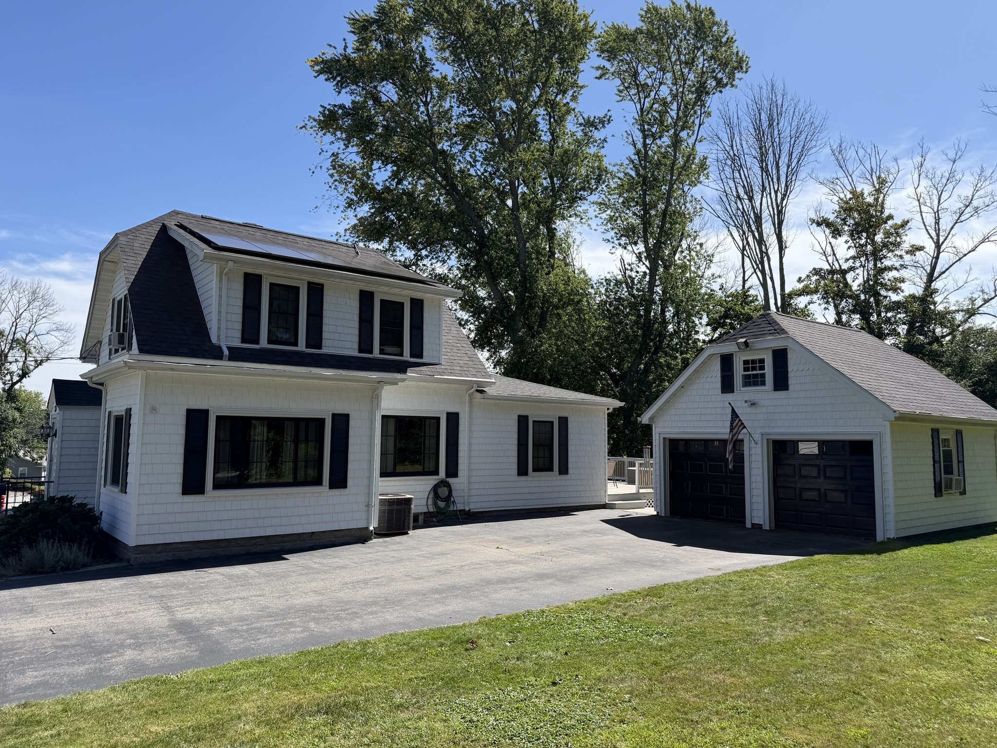 3-bed Single Family at 233 Gifford Ave, Somerset
