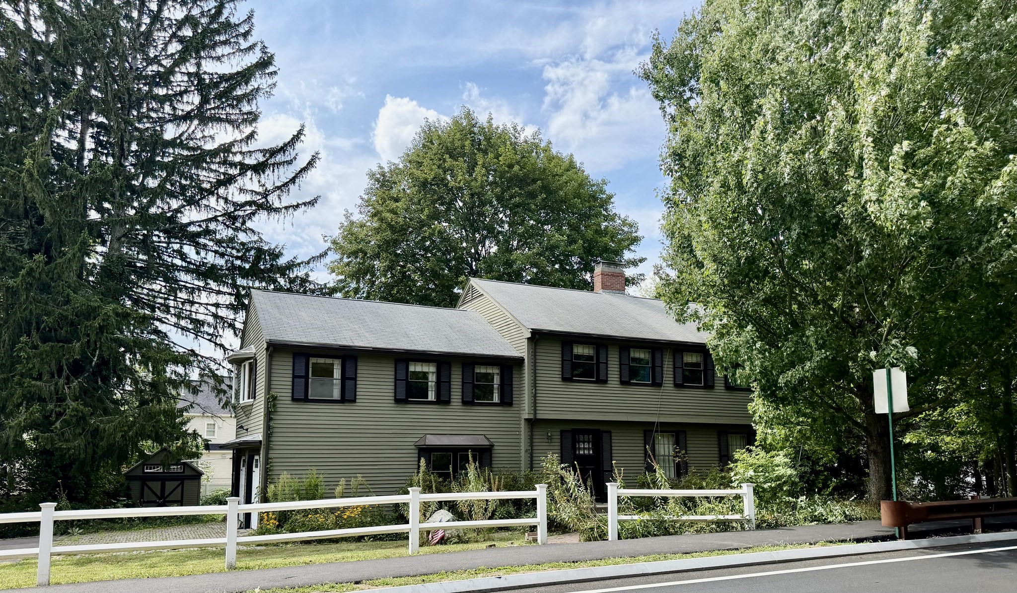 4-bed Single Family at 484 Weston Rd, Wellesley