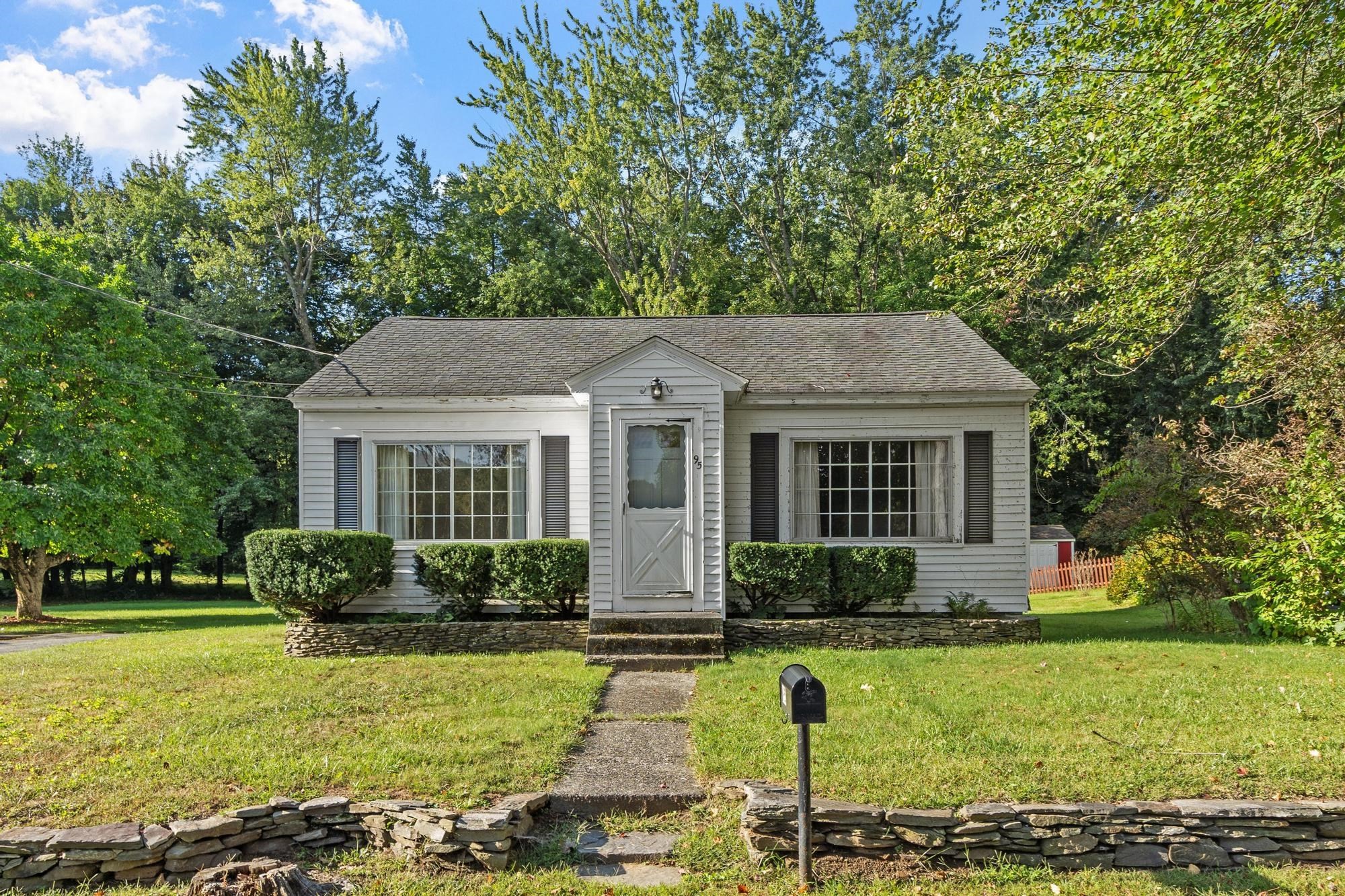 2-bed Single Family at 95 West Street, Lunenburg