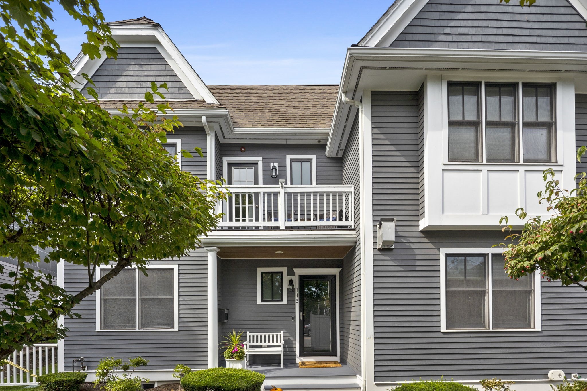 4-bed Condo at 113 Watertown St # 113, Watertown