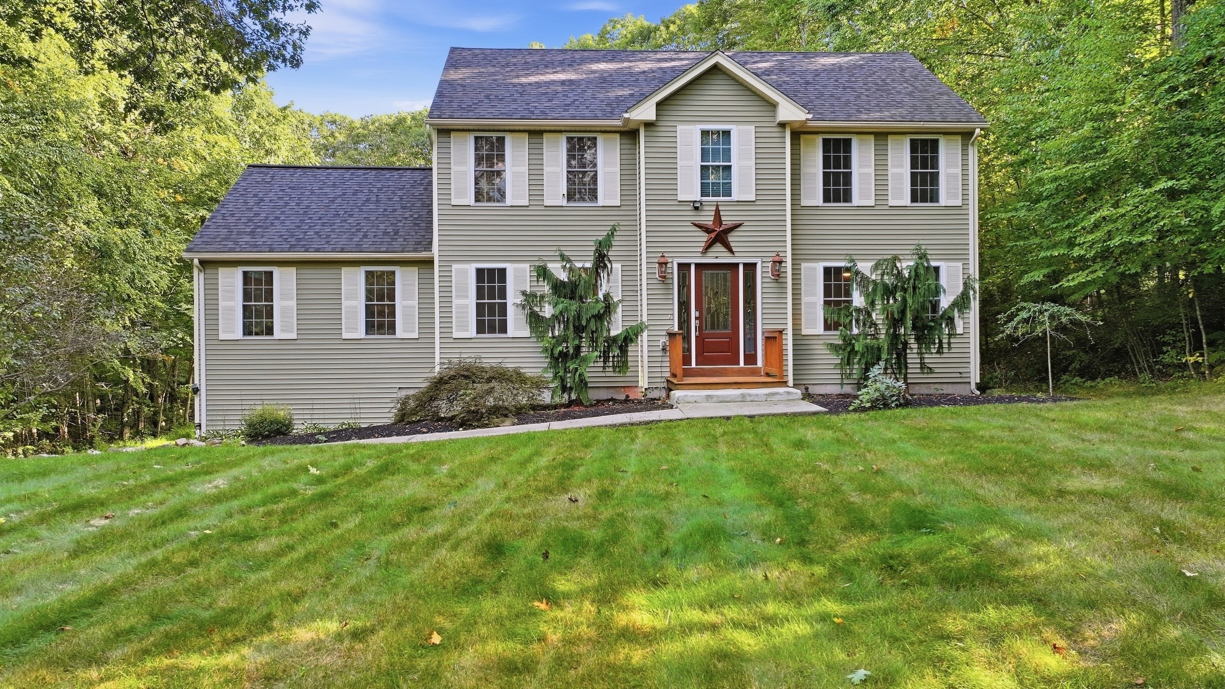3-bed Single Family at 138 Walnut, Douglas