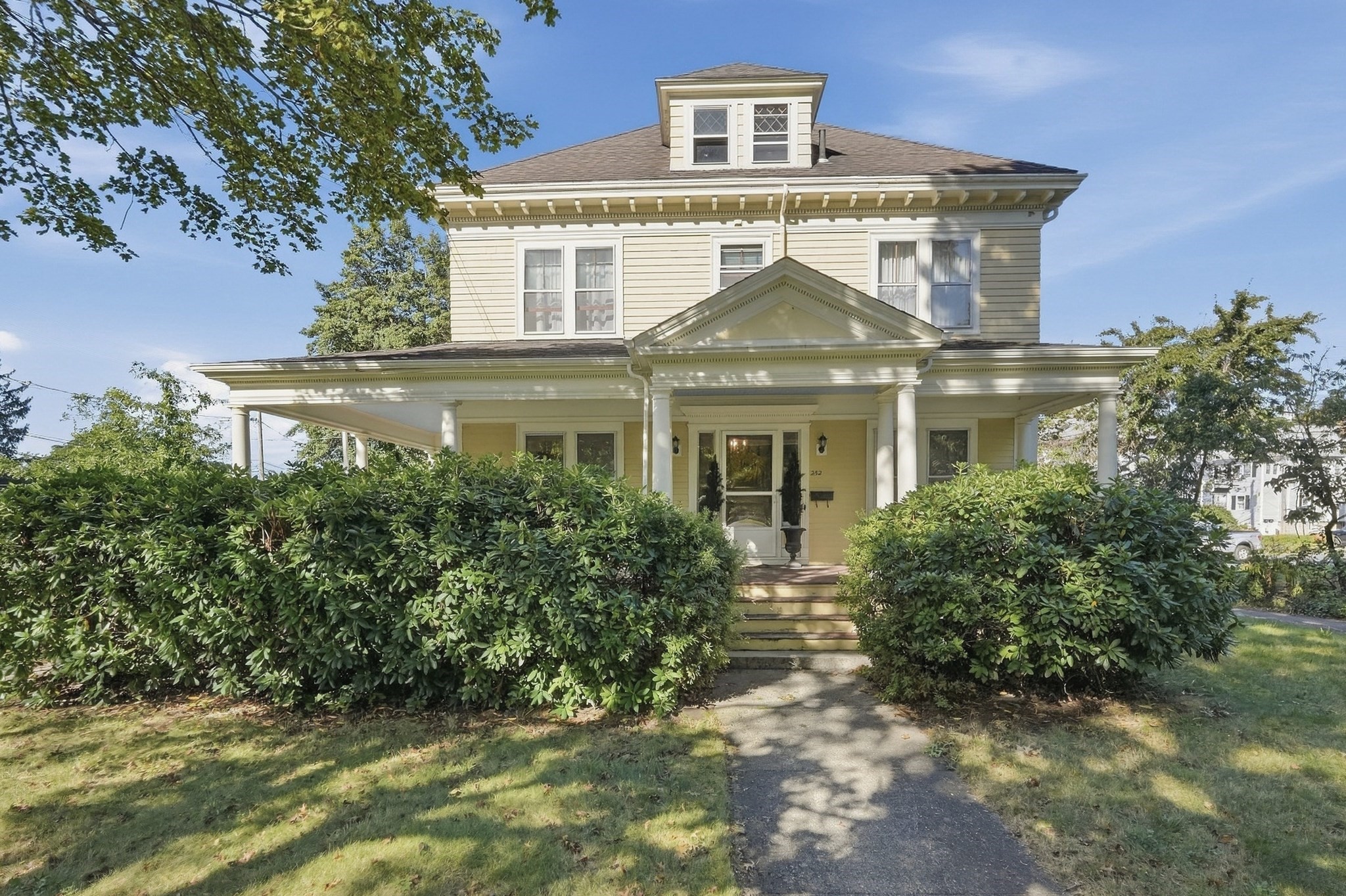 4-bed Single Family at 252 Main Street, Fairhaven
