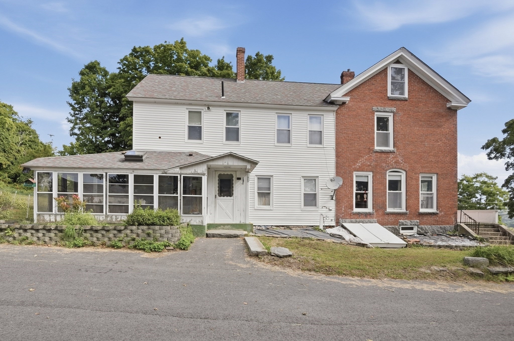 3-bed Single Family at 307 Upper Church Street, Hardwick