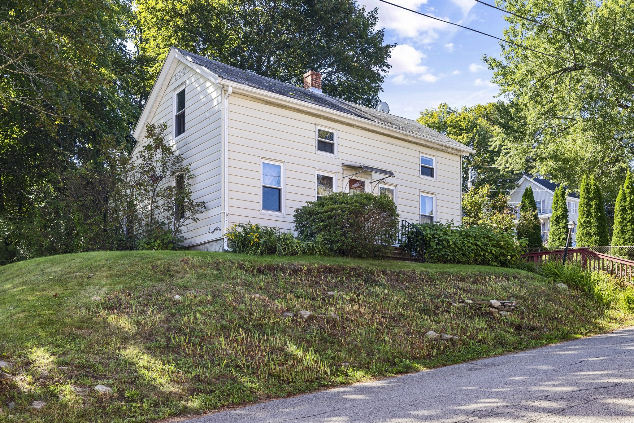 3-bed Single Family at 11 Prospect St, Spencer