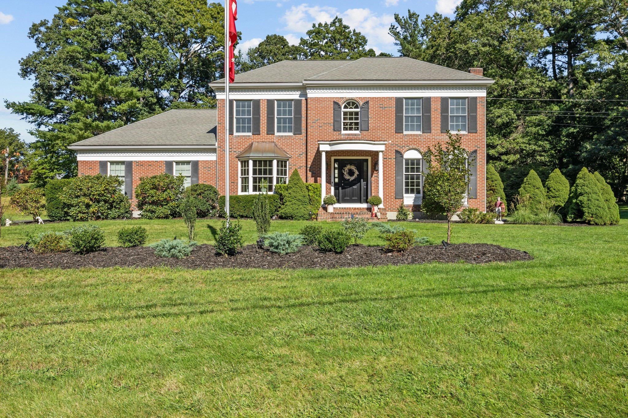 4-bed Single Family at 101 Diniz Drive, Raynham