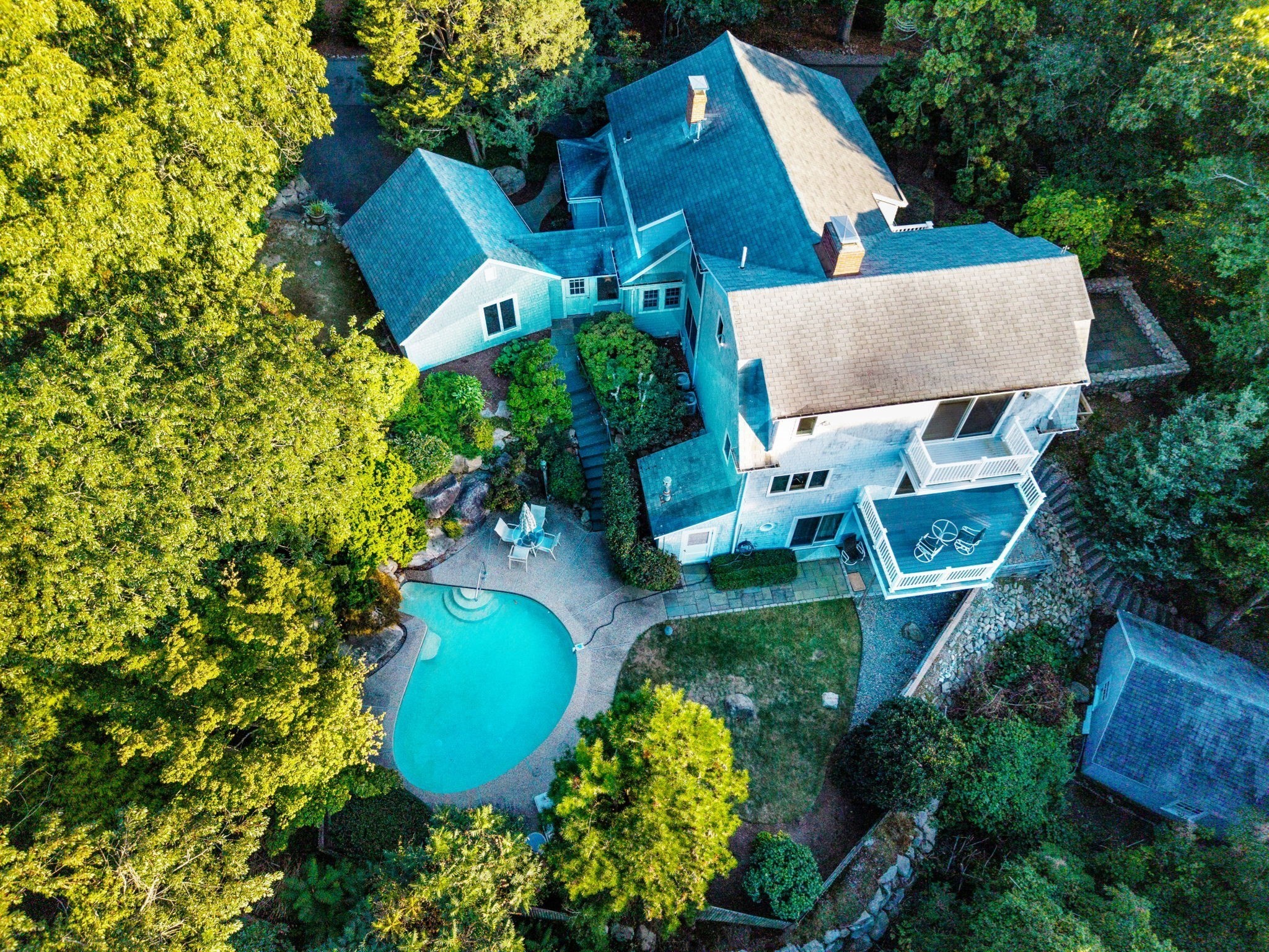 4-bed Single Family at 222 Sippewissett Rd, Falmouth