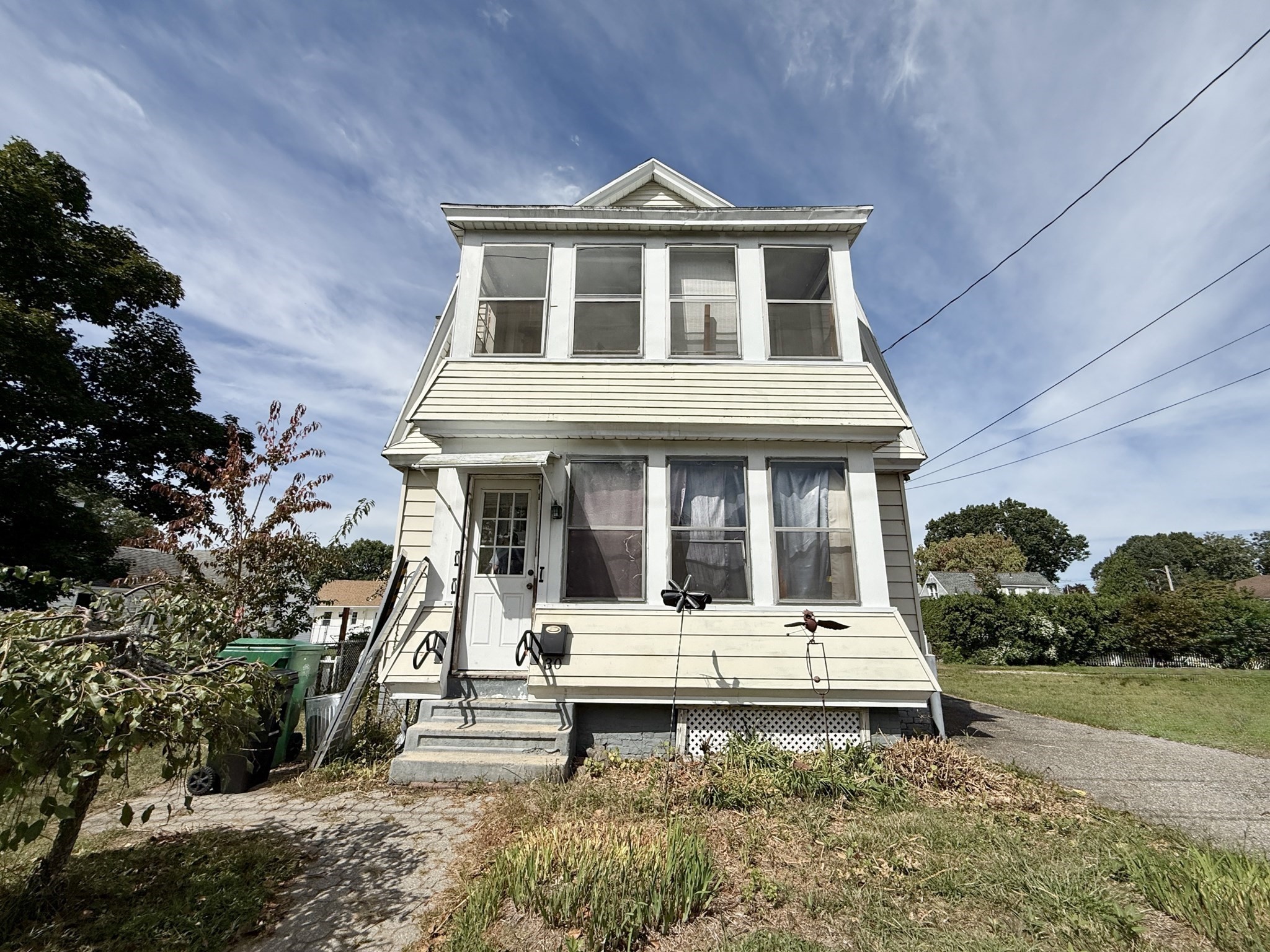 3-bed Single Family at 30 Dalton Ave, Chicopee