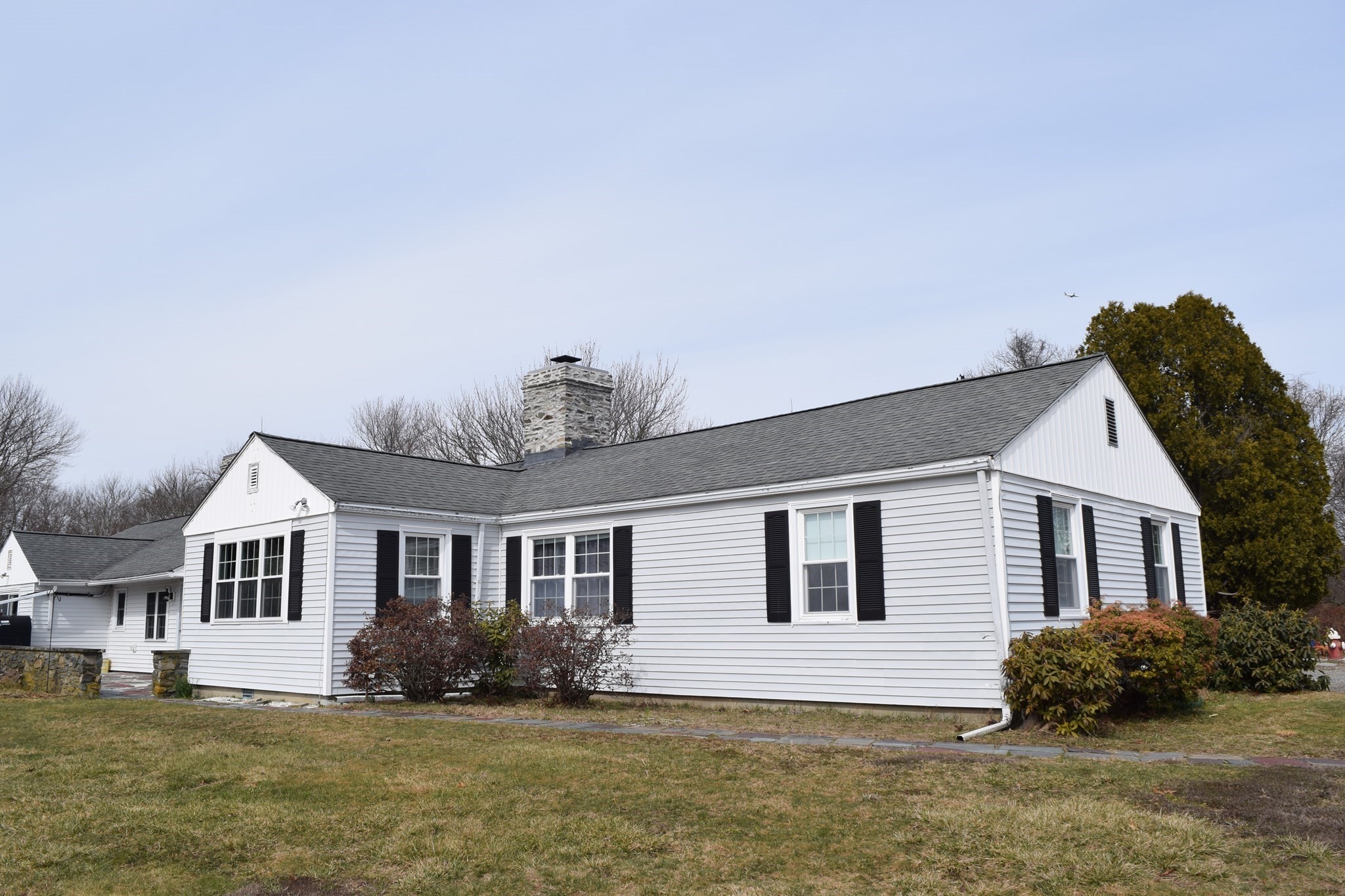 3-bed Single Family at 475 Cedar Ave, Swansea