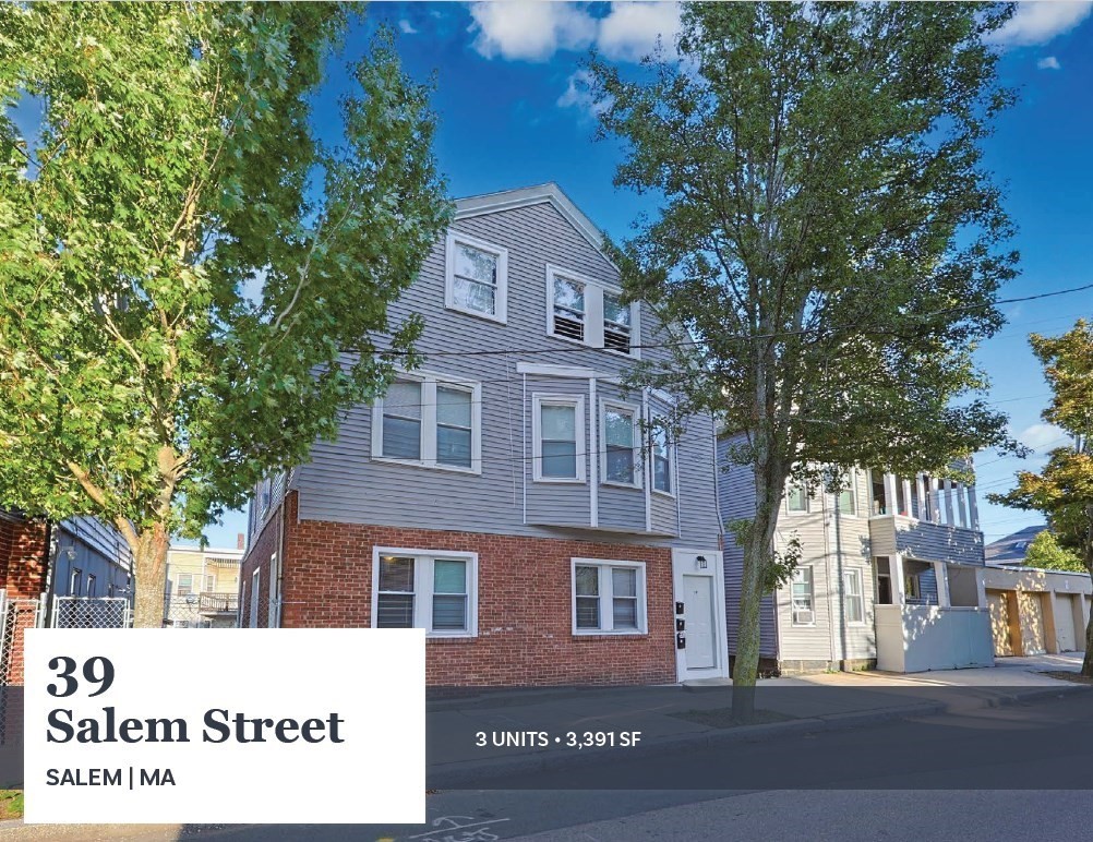 Multifamiliar de 9 quartos em 39 Salem Street, Salem