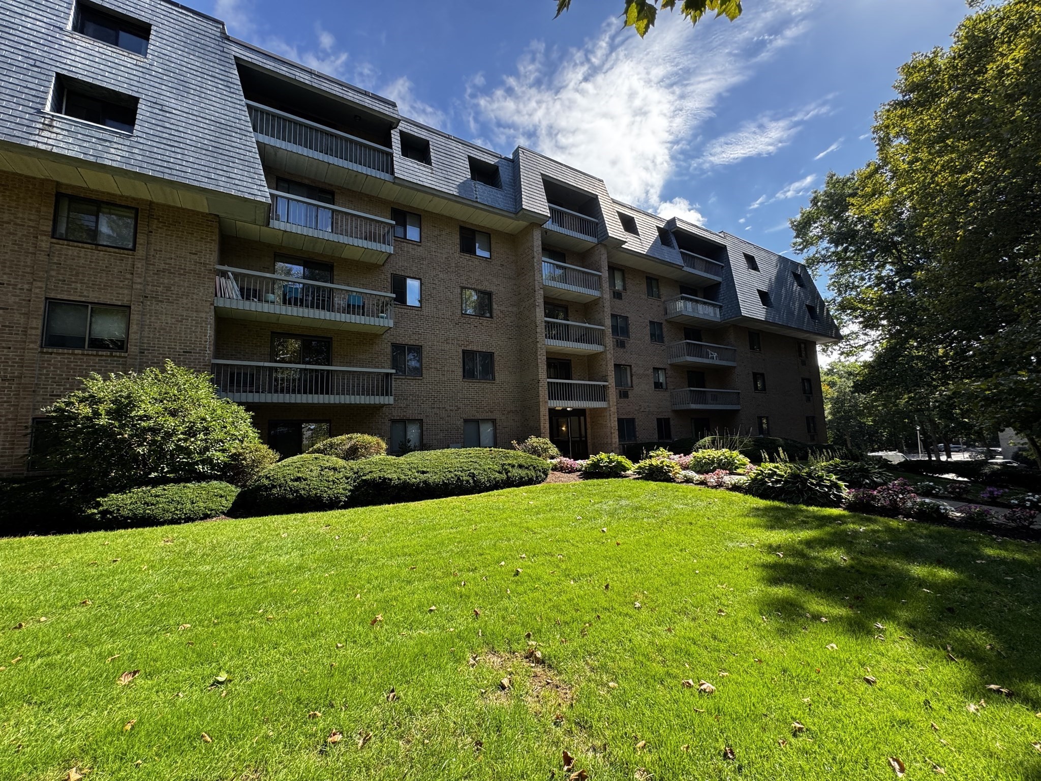 2-bed Condo at 65 Commons Dr # 602, Shrewsbury