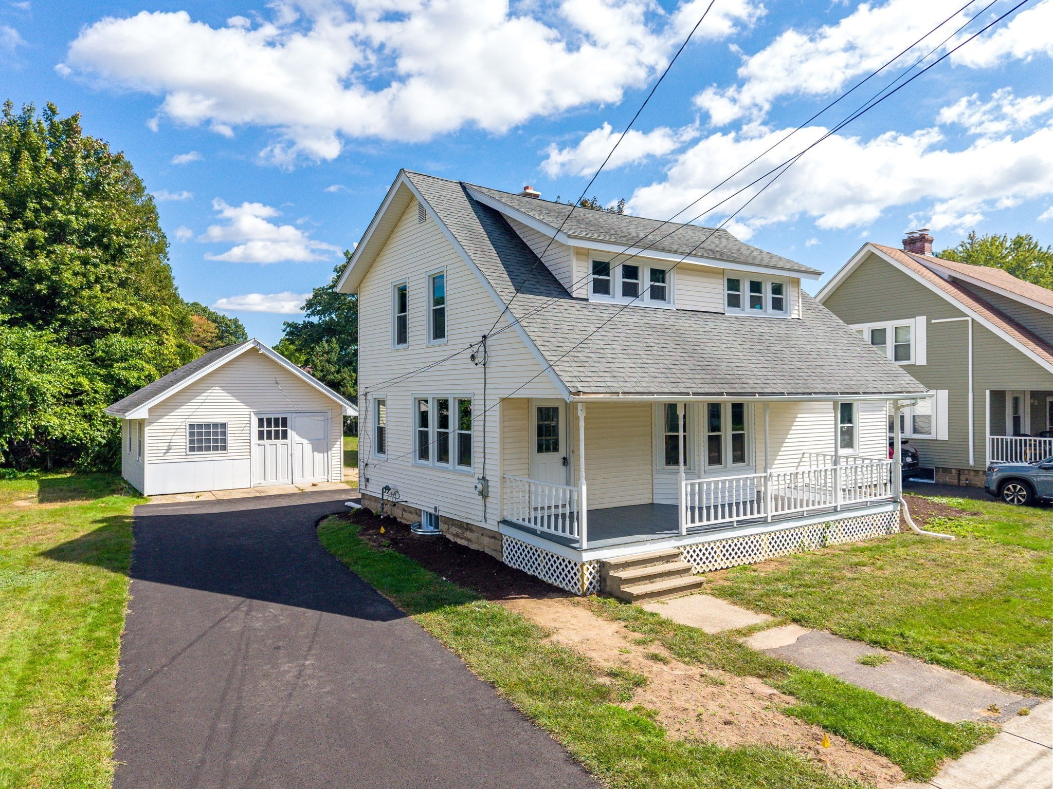 4-bed Single Family at 62 Talcott Ave, West Springfield